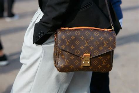 louis vuitton cross-body bag|louis vuitton crossbody bag men.